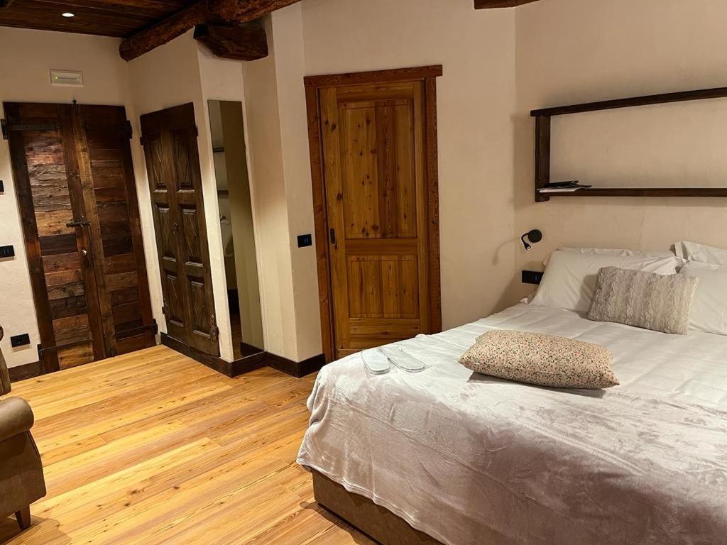 Raccard Resort De Montagne Torgnon Eksteriør billede